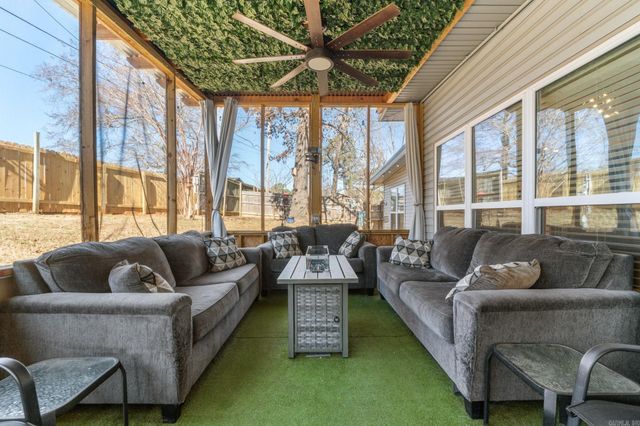 3913 Sandra Lane, Benton, AR 72019