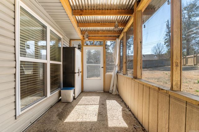 3913 Sandra Lane, Benton, AR 72019