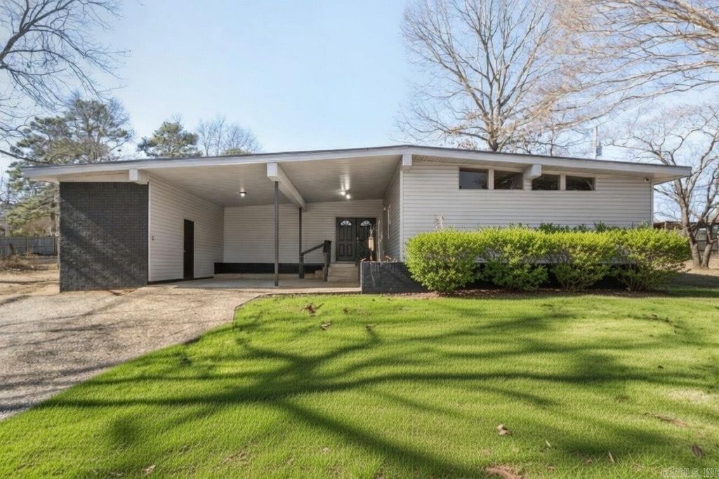 3913 Sandra Lane, Benton, AR 72019