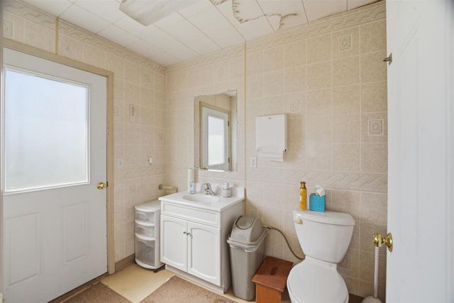 4941 N OVERLAND ROAD, Oneida, WI 54155