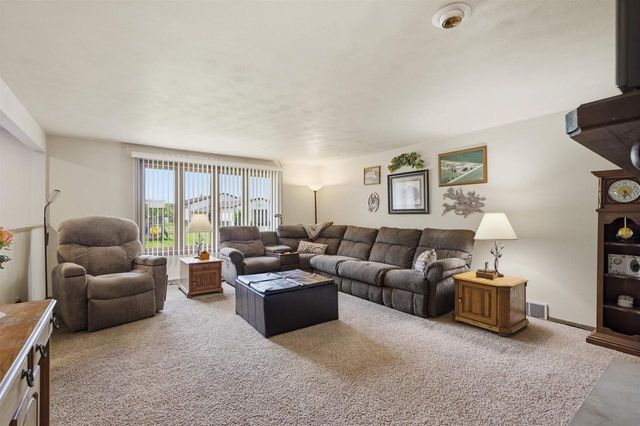 4941 N OVERLAND ROAD, Oneida, WI 54155