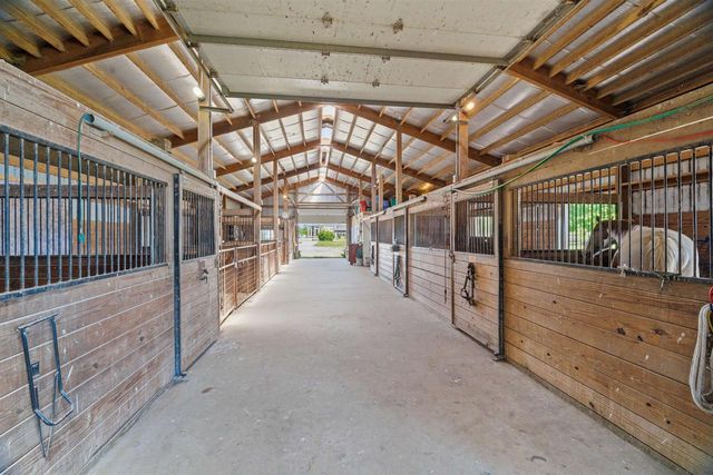 4941 N OVERLAND ROAD, Oneida, WI 54155