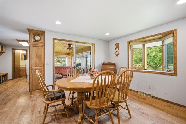 4941 N OVERLAND ROAD, Oneida, WI 54155