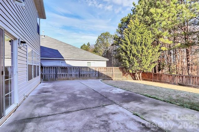 15611 Normans Landing Drive, Charlotte, NC 28273