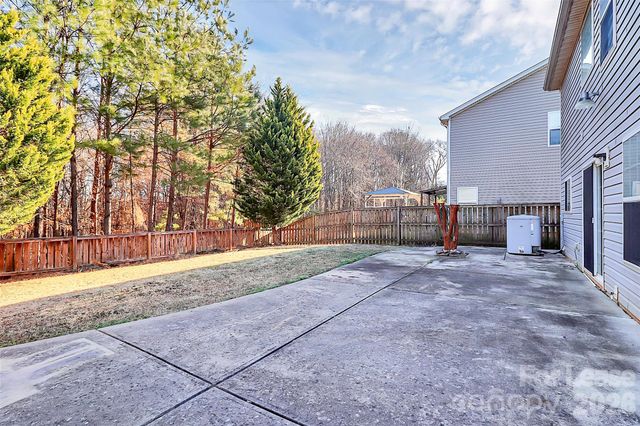 15611 Normans Landing Drive, Charlotte, NC 28273