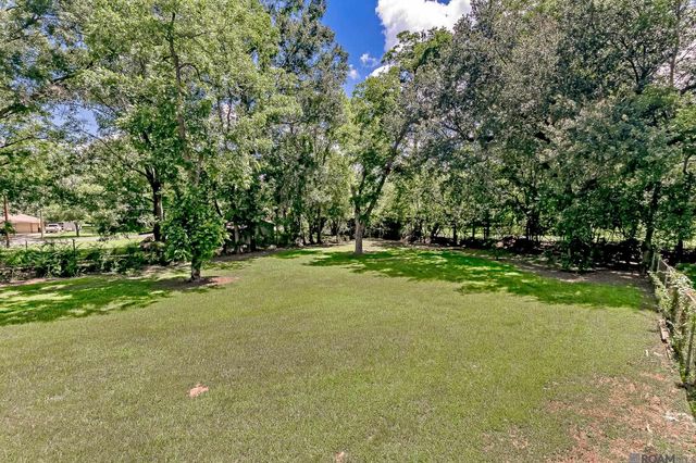 11940 Newsom Dr, Baton Rouge, LA 70811