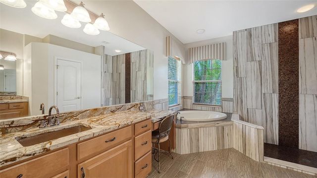 6148 PALOMINO CIRCLE, Bradenton, FL 34201