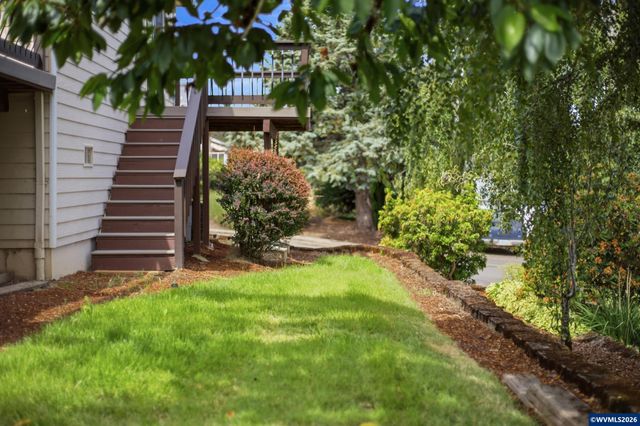 1475 Orchardview Dr NW, Salem, OR 97304