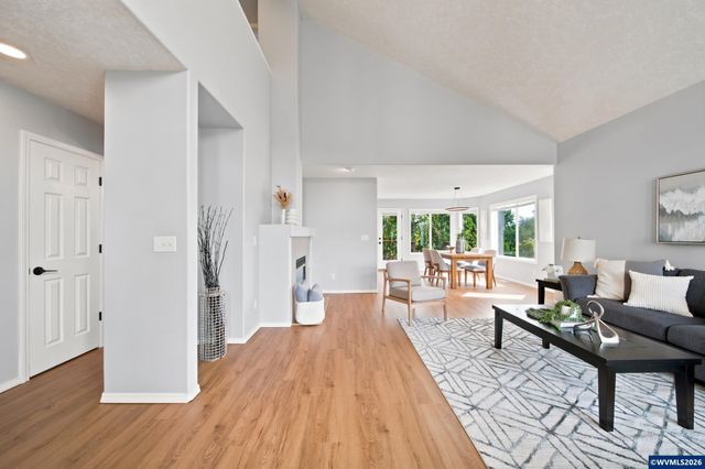 1475 Orchardview Dr NW, Salem, OR 97304