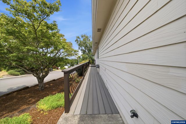 1475 Orchardview Dr NW, Salem, OR 97304