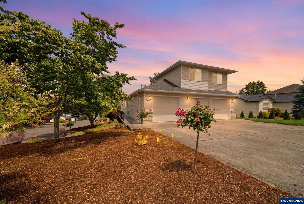 1475 Orchardview Dr NW, Salem, OR 97304