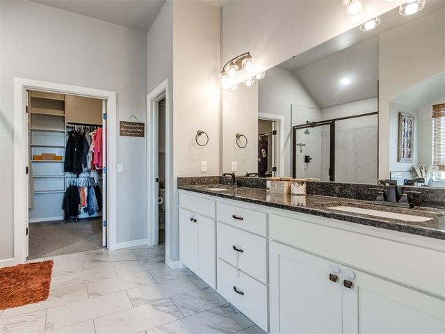 9332 SW 44th Terrace, Oklahoma City, OK 73179