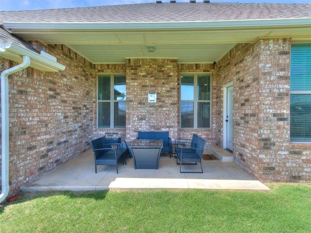 9332 SW 44th Terrace, Oklahoma City, OK 73179