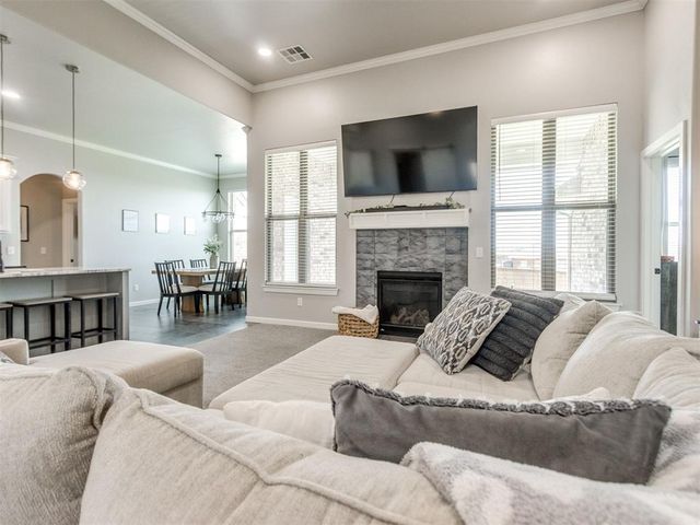 9332 SW 44th Terrace, Oklahoma City, OK 73179