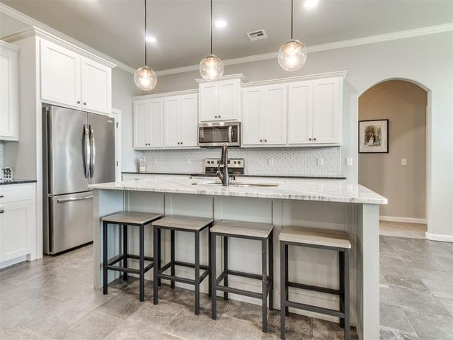 9332 SW 44th Terrace, Oklahoma City, OK 73179