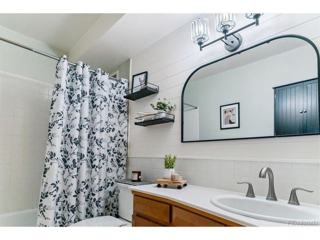 9360 E Center Ave 11C, Denver, CO 80247