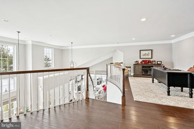 625 TOURNAMENT DR, Moorestown, NJ 08057