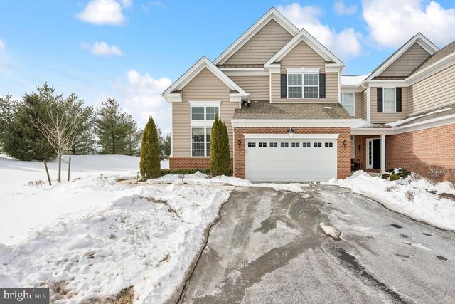 625 TOURNAMENT DR, Moorestown, NJ 08057