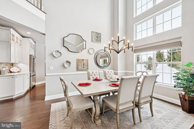 625 TOURNAMENT DR, Moorestown, NJ 08057