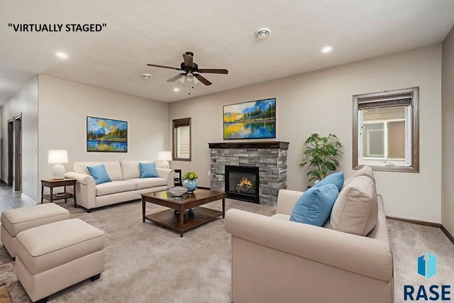 719 E 73rd St Street, Sioux Falls, SD 57108