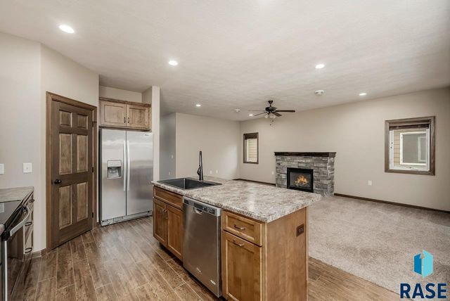 719 E 73rd St Street, Sioux Falls, SD 57108