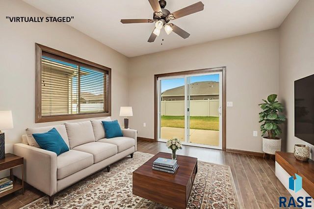 719 E 73rd St Street, Sioux Falls, SD 57108