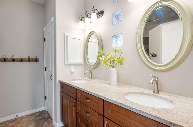 5936 Mesa Vista Trail NW, Albuquerque, NM 87120