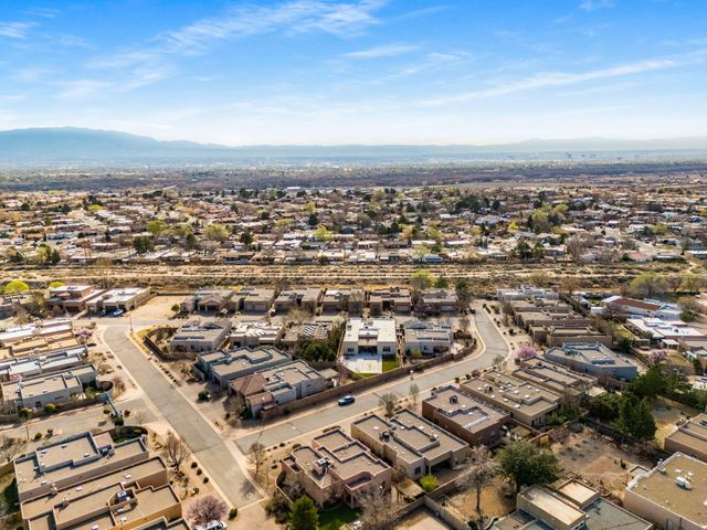 5936 Mesa Vista Trail NW, Albuquerque, NM 87120