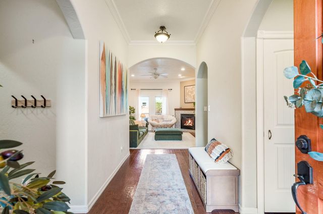 5936 Mesa Vista Trail NW, Albuquerque, NM 87120