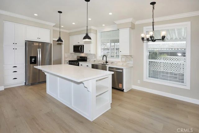 46 Estrella, Tustin, CA 92780