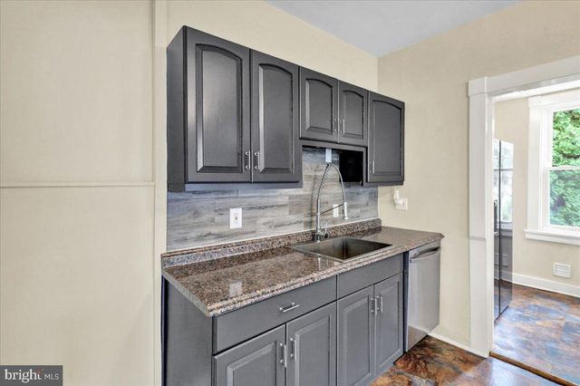 707 OLEY ST, Reading, PA 19610