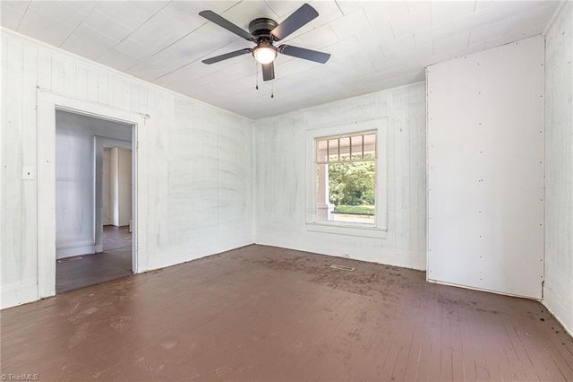 303 Foy Avenue, Lexington, NC 27292