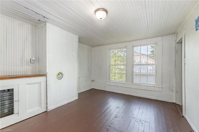 303 Foy Avenue, Lexington, NC 27292