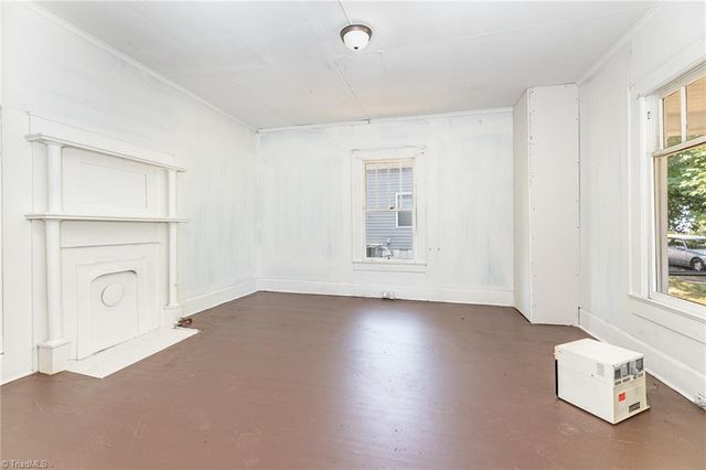 303 Foy Avenue, Lexington, NC 27292