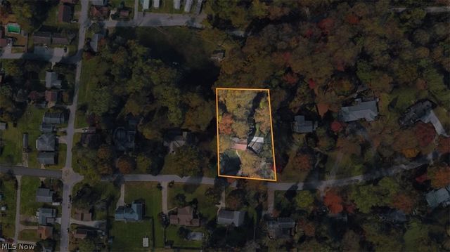 37 Meadowcrest Drive, Parkersburg, WV 26104