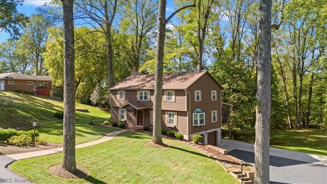 37 Meadowcrest Drive, Parkersburg, WV 26104