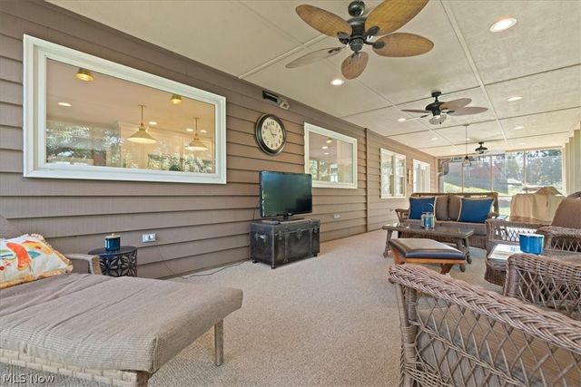 37 Meadowcrest Drive, Parkersburg, WV 26104
