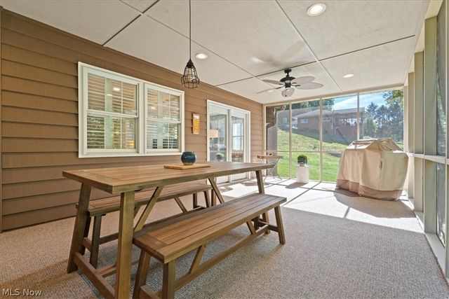 37 Meadowcrest Drive, Parkersburg, WV 26104