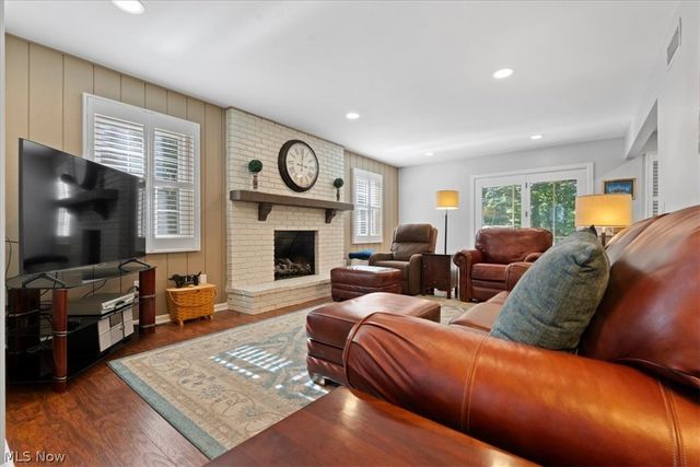 37 Meadowcrest Drive, Parkersburg, WV 26104