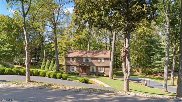 37 Meadowcrest Drive, Parkersburg, WV 26104