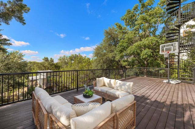 13803 Lakeview DR, Austin, TX 78732