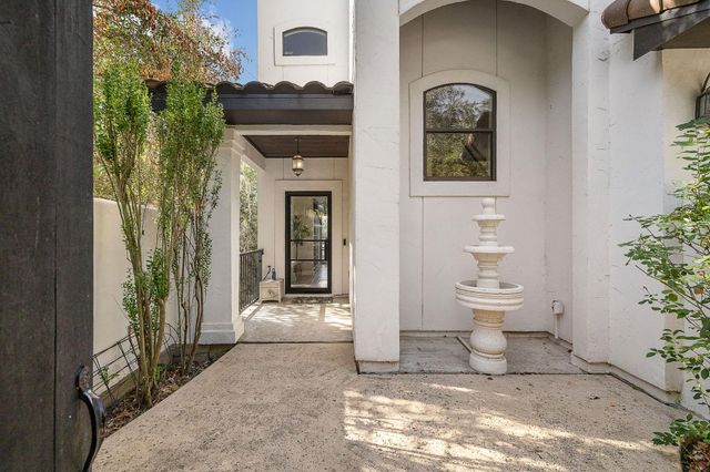 13803 Lakeview DR, Austin, TX 78732
