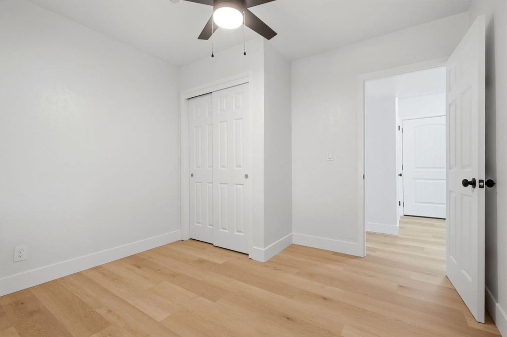 Image 23 of property listing at 3743 N Fresno Street, Fresno, CA 93726