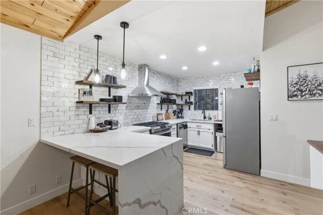 42677 Alta Vista Avenue, Big Bear Lake, CA 92315