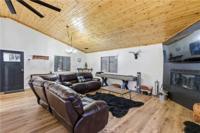 42677 Alta Vista Avenue, Big Bear Lake, CA 92315