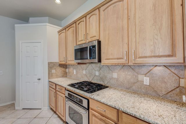 512 Wentworth Drive, Mckinney, TX 75072