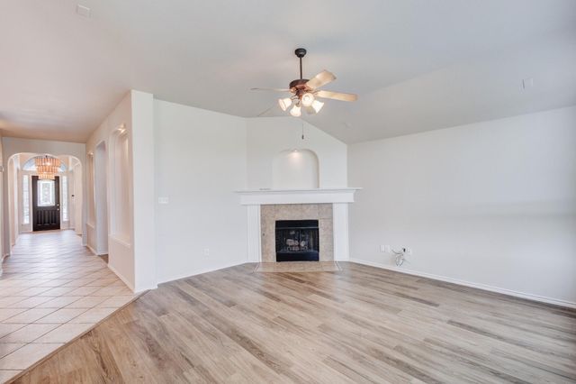 512 Wentworth Drive, Mckinney, TX 75072