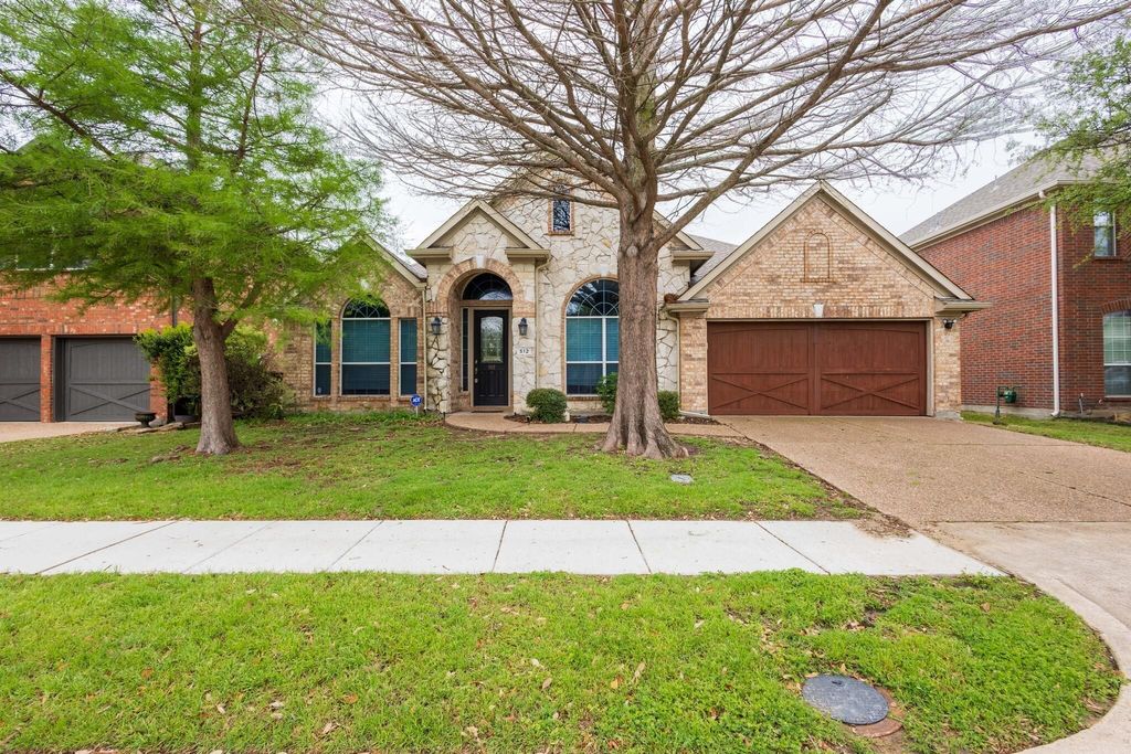 512 Wentworth Drive, Mckinney, TX 75072