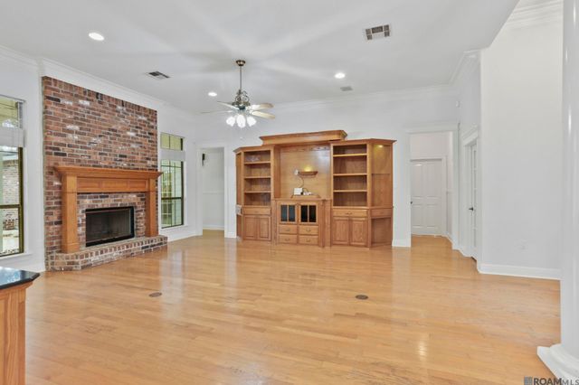 37237 Lakeshore Ave, Prairieville, LA 70769