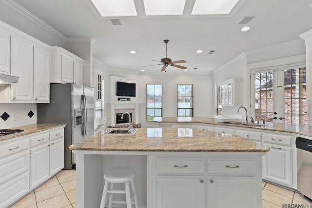 37237 Lakeshore Ave, Prairieville, LA 70769